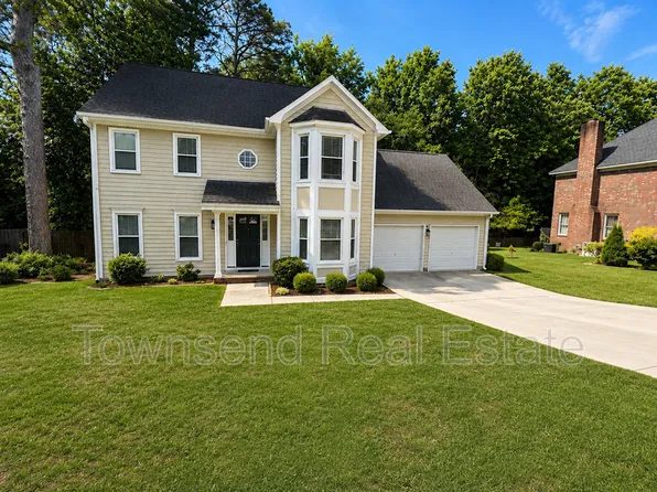 2937 Delaware Dr, Fayetteville, NC 28304