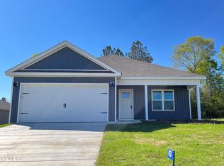 63 Cole Dr, Hawkinsville, GA 31036