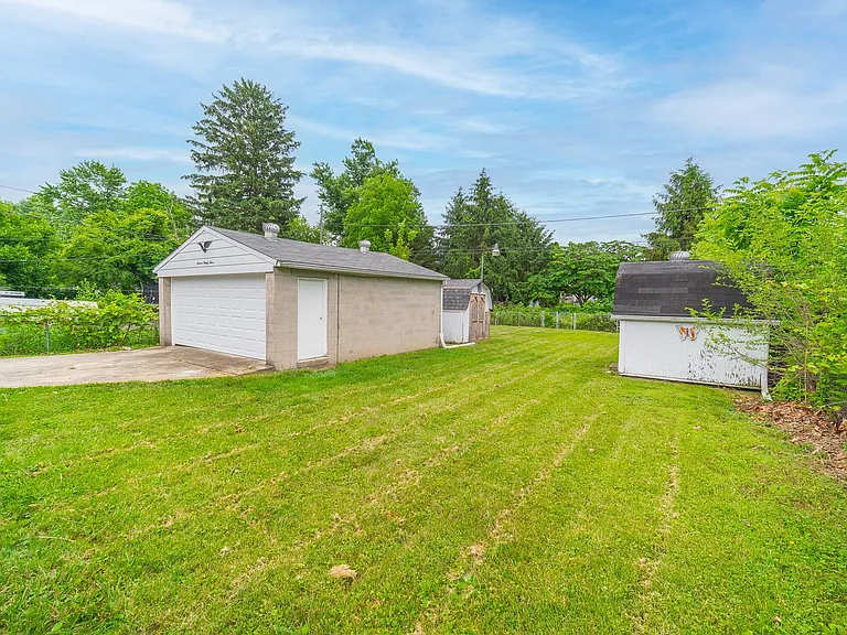 1193 Carolyn Ave — Photo 18