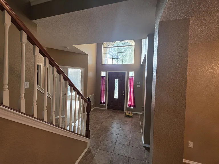 1820 Springmont Dr — Photo 17