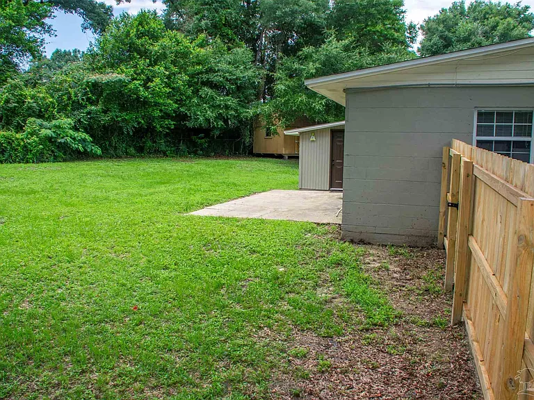 5357 Locklin Ave — Photo 11