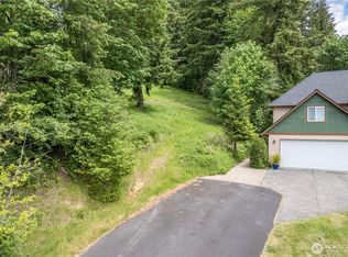 945 Edinburgh Ct, Kelso, WA 98626