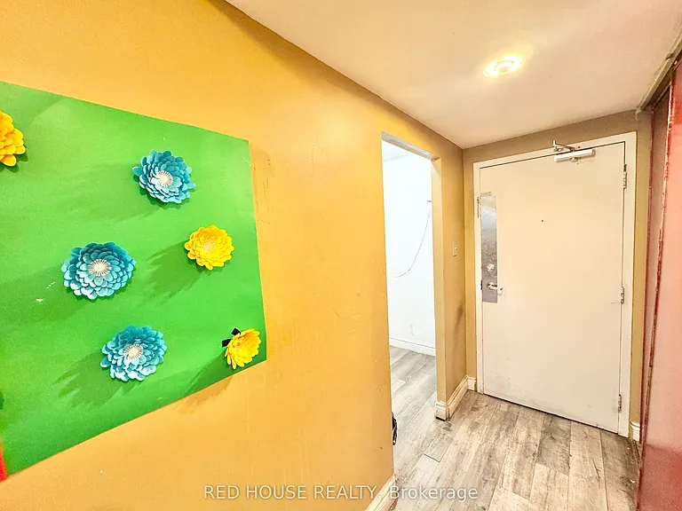 25 Sunrise Ave #1405 — Photo 3