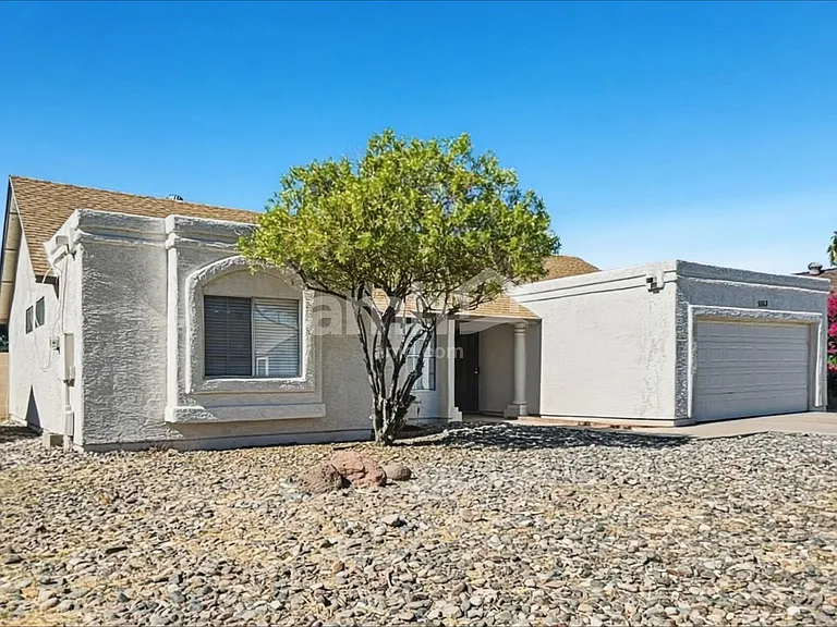 5553 W Shangri La Rd — Photo 2