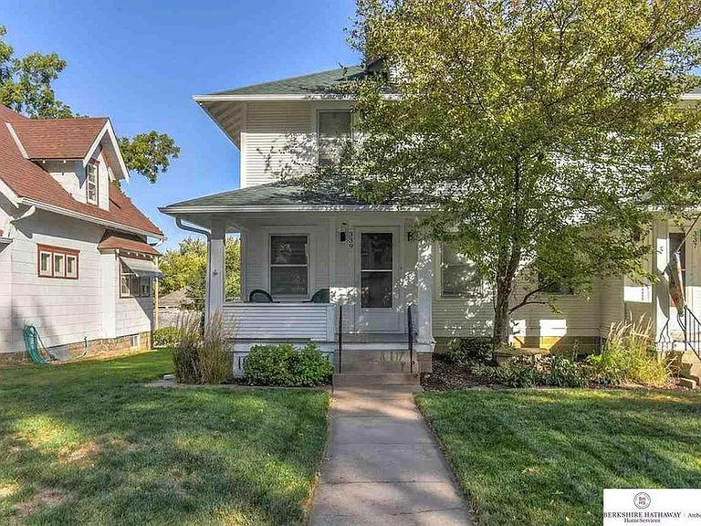 339 N 35th Ave — Photo 1
