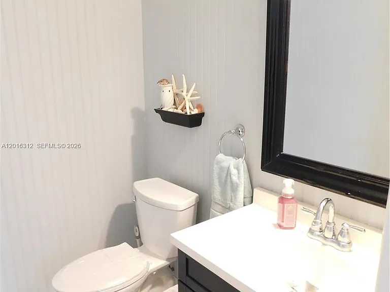 5300 Washington St #C212 — Photo 17