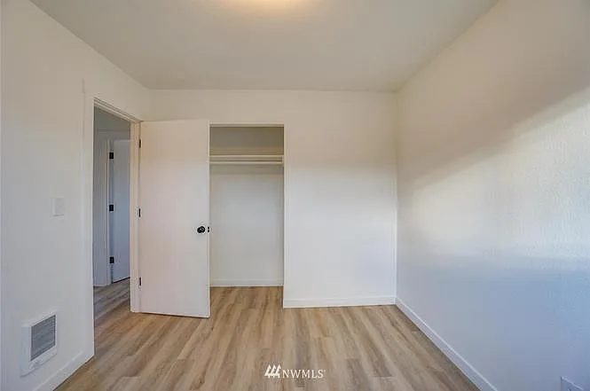 212 Cypress St #212 — Photo 8
