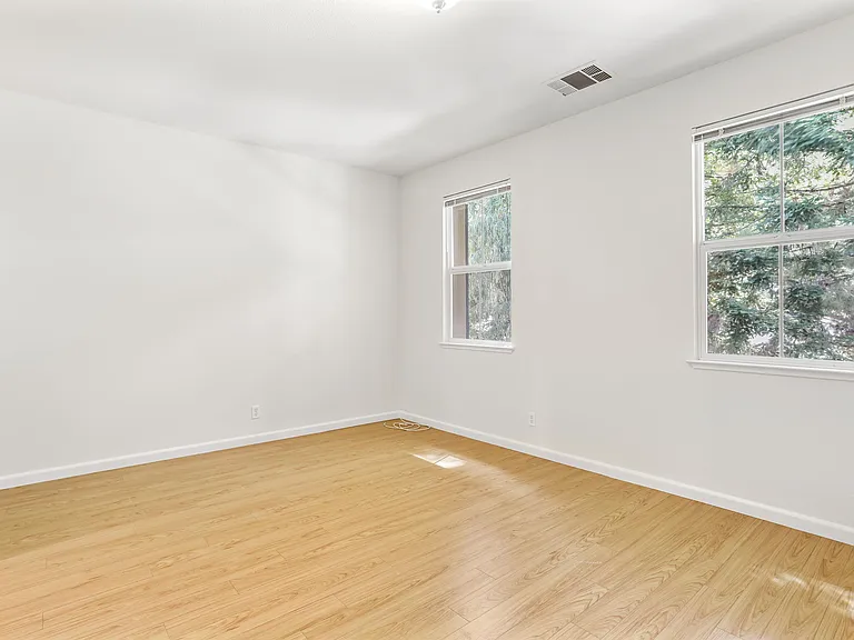 2189 Beech Cir #1 — Photo 26