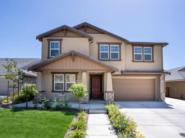 2561 Ryan Dr, Hollister, CA 95023