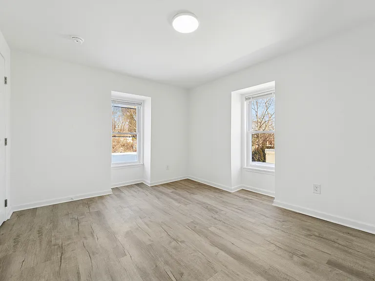 127 W Seymour St #1 — Photo 6