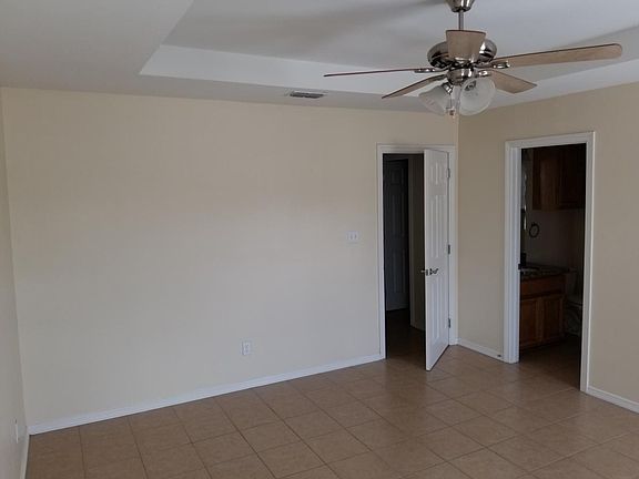 4th image of 2804 Phoenix St