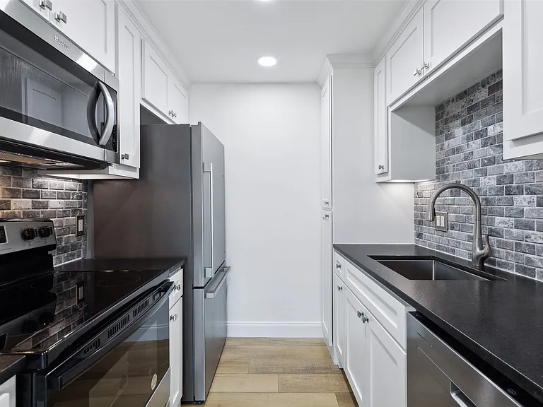 8750 Park Ln #132 — Photo 8