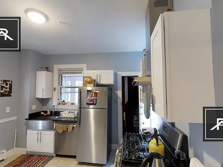202 Harvard St #2 — Photo 1