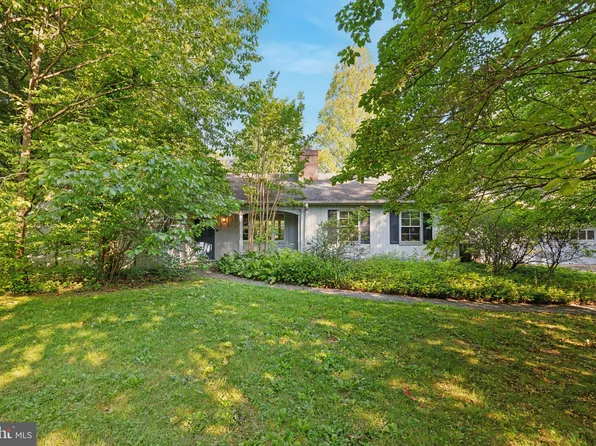 1727 E Butler Pike, Ambler, PA 19002