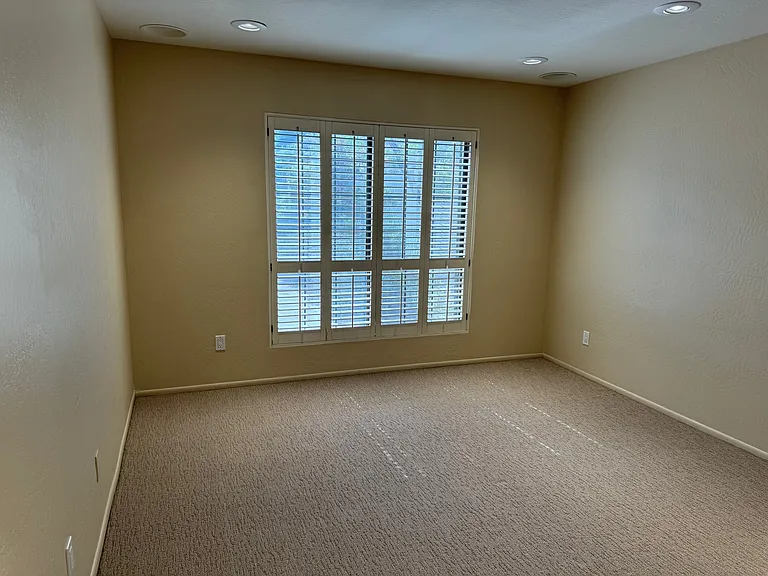 4835 N 35th Pl — Photo 35