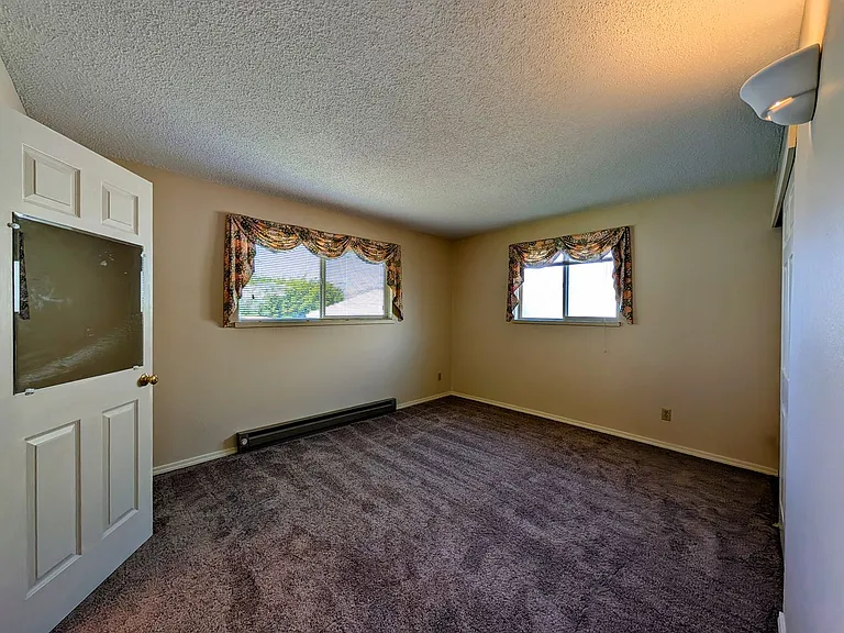 1616 Jefferson St — Photo 19