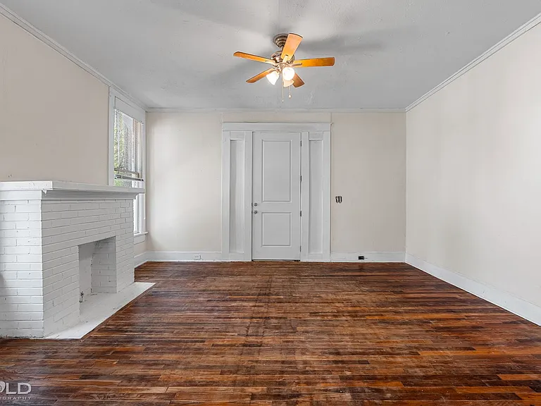 546 Dalzell St — Photo 12