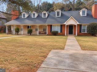 2624 Country Trce SE, Conyers, GA 30013