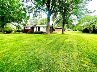 1105 Old Princeton Rd, New Castle, PA 16101