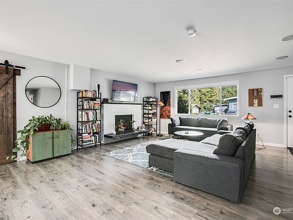 3rd image of 34021 50th Avenue S