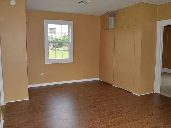 3rd image of 1834 Bayou Rd