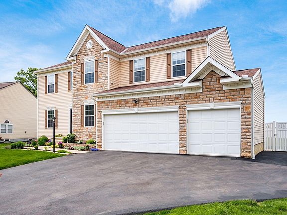 2nd image of 5011 Hickory Grove Cir