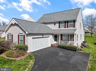 735 W Glenview Dr, West Grove, PA 19390