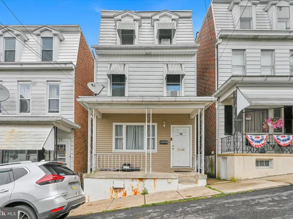 16 Mary St, Pottsville, PA 17901