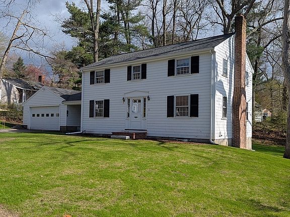 2nd image of 20 Colonial Rd