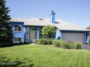 901 High Ridge Dr, West Chicago, IL 60185