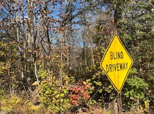 18 Niles Road, New Hartford, CT 06057