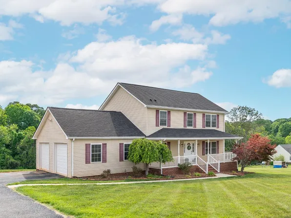 2683 Five Forks Rd, Bedford, VA 24523