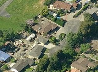 19 Quiet Ln, El Sobrante, CA 94803