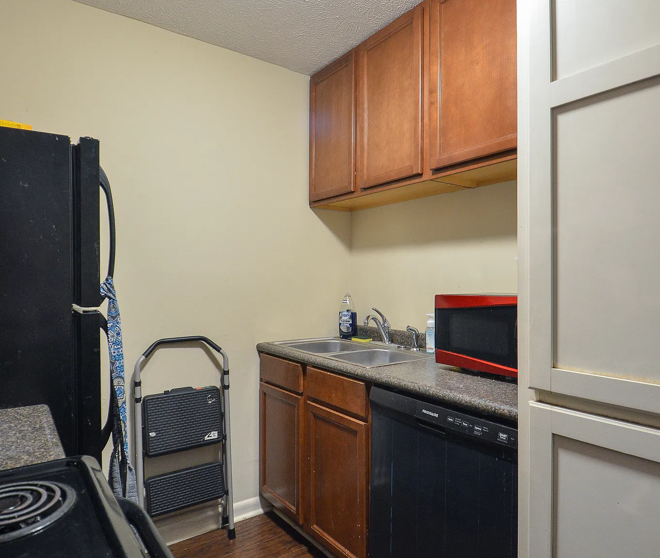 1 bed, 560 sqft, $850 — Photo 4