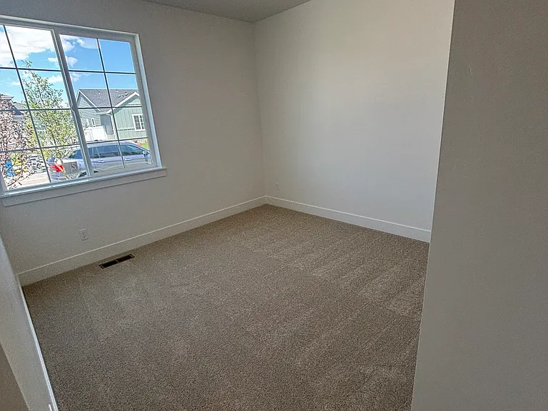 Bdrm facing front