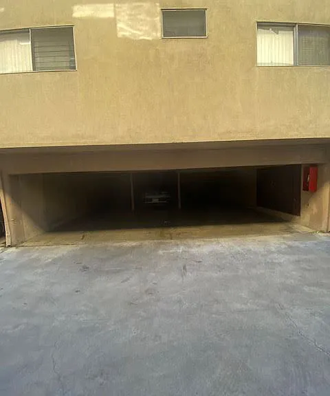 4008 Stevely Ave. — Photo 10