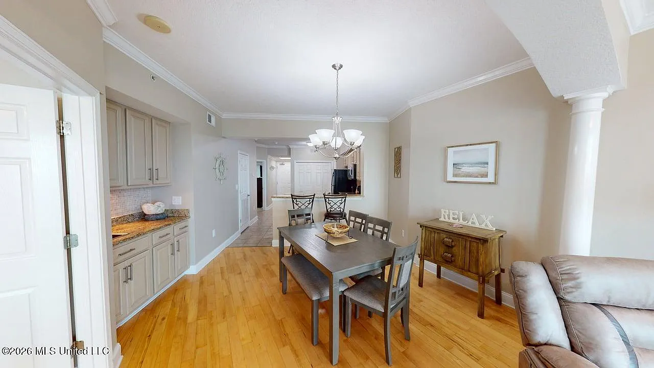 2 bed, 2.0 bath, 1279 sqft, $2,895 — Photo 4