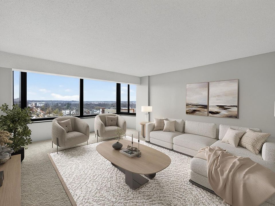 1st image of 207 5th Ave SW APT 902