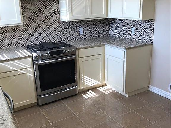 5th image of 9205 Palisade Dr