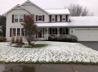 141 Montvale Ln, Rochester, NY 14626