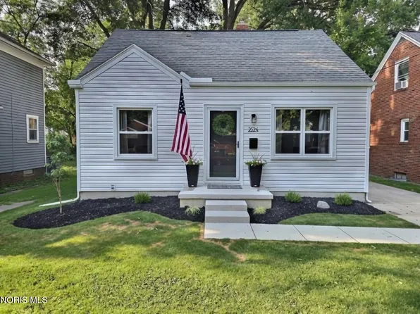 2324 Ward St, Toledo, OH 43609