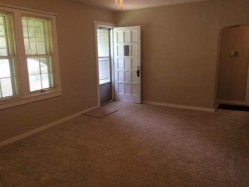 4th image of 2617 S 22nd St