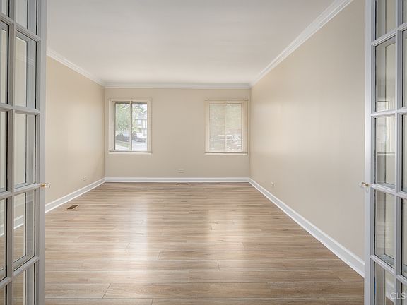 3rd image of 114 Honeysuckle Ct #122