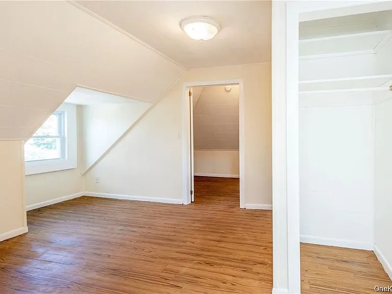 41 Merritt Ave — Photo 5