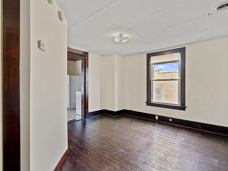 531 Main St — Photo 4