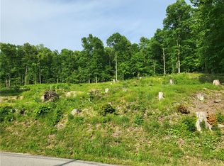 720 Sugar Run Rd, Eighty Four, PA 15330