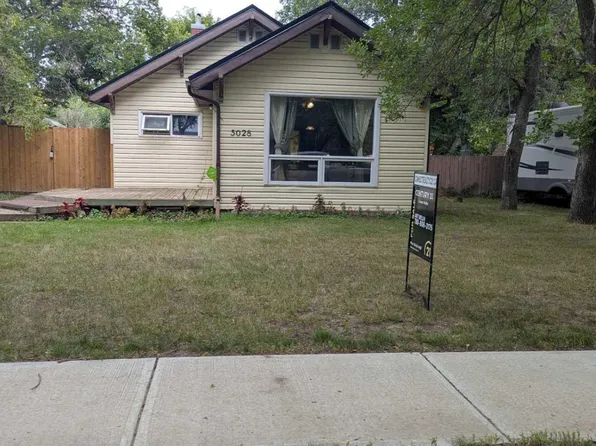 5028 52nd St, Provost, AB T0B 3S0