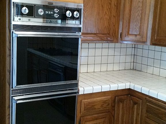 2nd image of 3202 Ladoga Ave