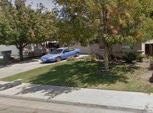 2075 McTaggart Ave, Dos Palos, CA 93620
