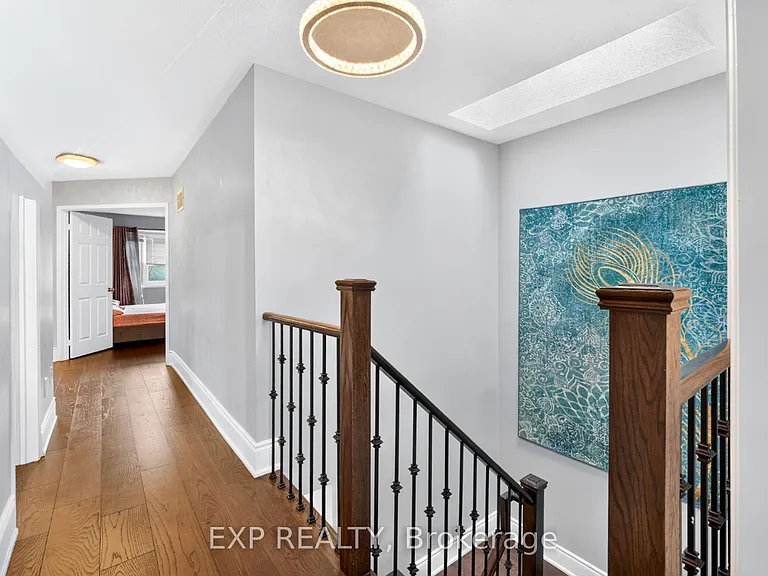 5896 Chorley Pl #UPPER — Photo 29